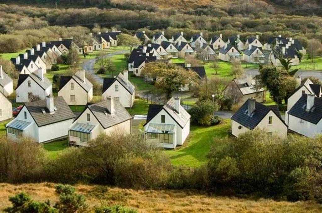 Clifden Glen Holiday Cottages, Clifden, Co. Galway - 3 Bedrooms Sleeps 5 Exterior photo