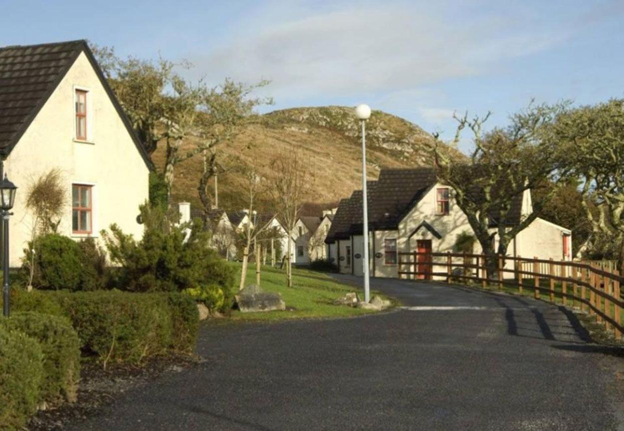 Clifden Glen Holiday Cottages, Clifden, Co. Galway - 3 Bedrooms Sleeps 5 Exterior photo